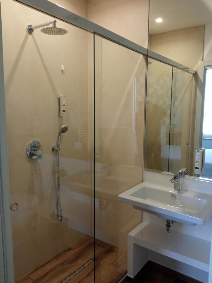 לינה וארוחת בוקר טרני La Soffitta Covelli מראה חיצוני תמונה