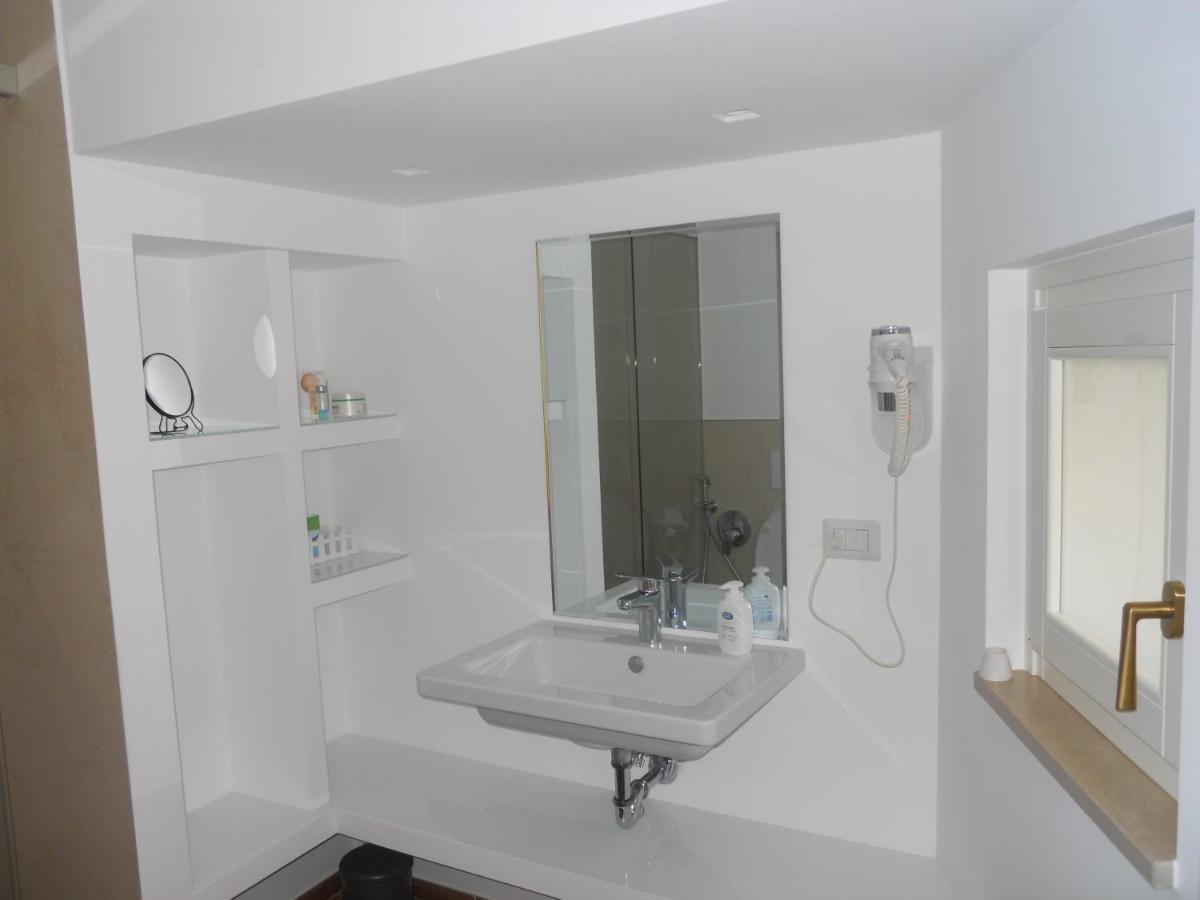 לינה וארוחת בוקר טרני La Soffitta Covelli מראה חיצוני תמונה